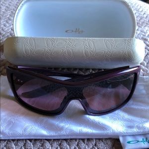 Oakley women’s sunglasses